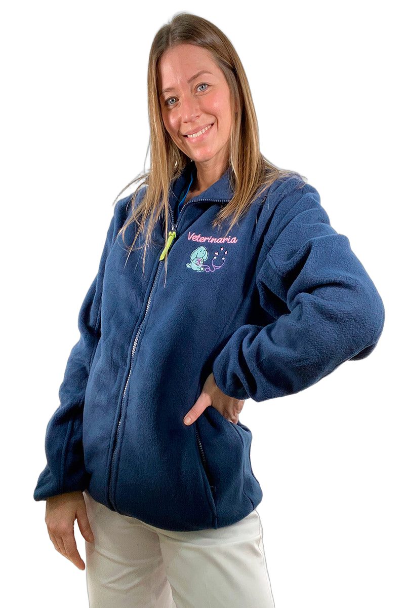 chaqueta polar con bordado guau y texto veterinaria en pecho y espalda, para mujer, de color azul marino, para el día a día en consulta